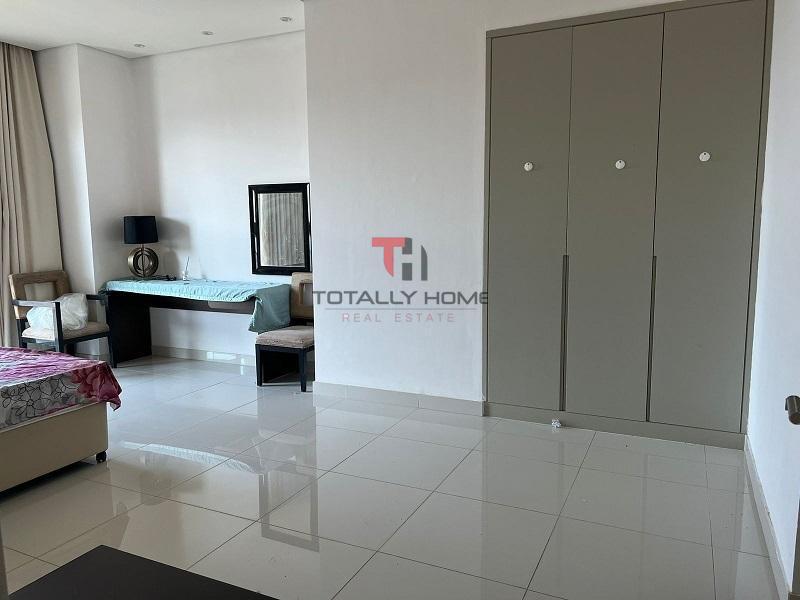 Apartamento amueblado DAMAC Maison de 1 dormitorio en alquiler en el sur de Dubai