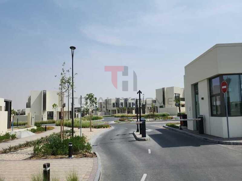 Garden View 3 Bed Park Side 2 Villa For Rent In Dubai South