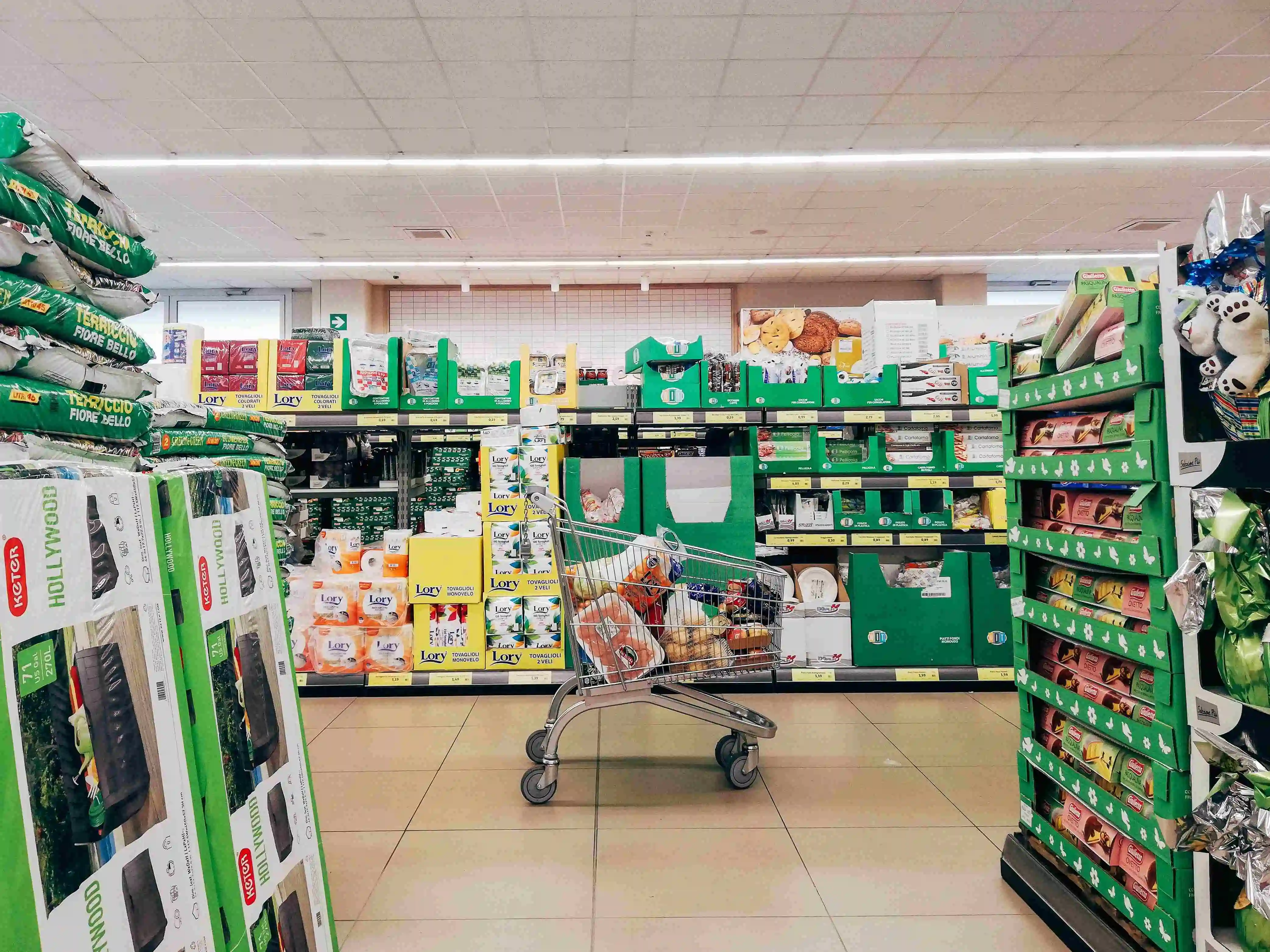 Servicios y Supermercados